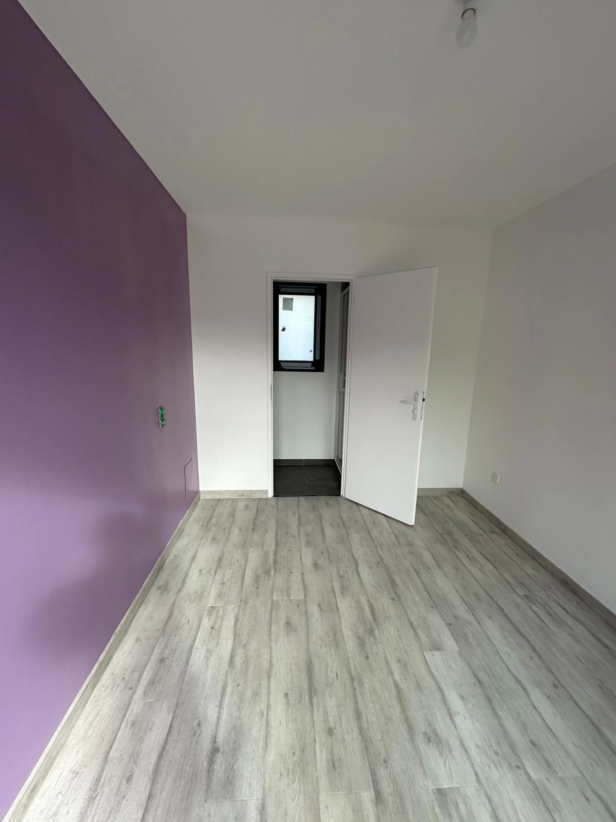 Travail de peinture intérieure réalisé par TSA Travaux